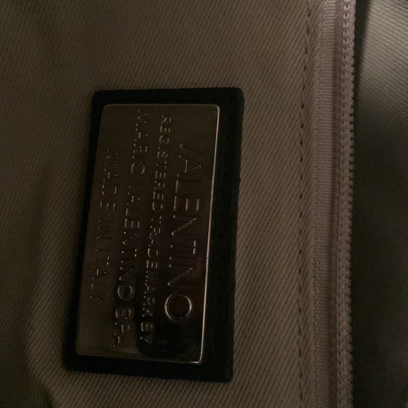 Designer Genuine Black Crossbody Bag, used once, in very good condition. - Picture 8 of 13